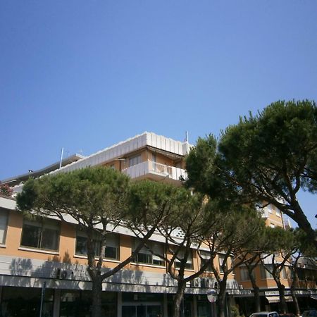 Condominio Commerciale Caorle Exterior photo